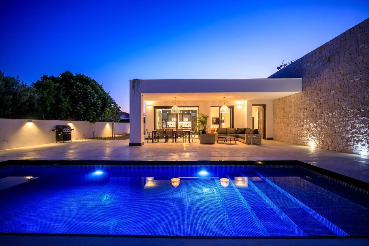 Villa Mi Luna تورّيفيِخا المظهر الخارجي الصورة